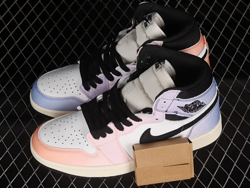 All categories Air Jordan Jordan series basketball shoes Air Jordan 1 High cost-effective version Air Jordan 1 High OG "Skyline" AJ1 Jordan 1 denim high-top basketball shoes DX0054-805